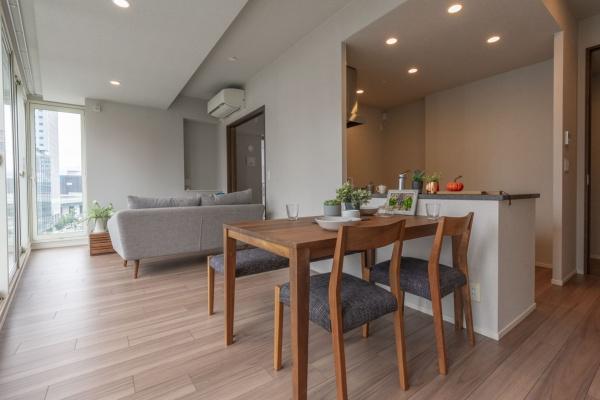 プレミストタワー靱本町