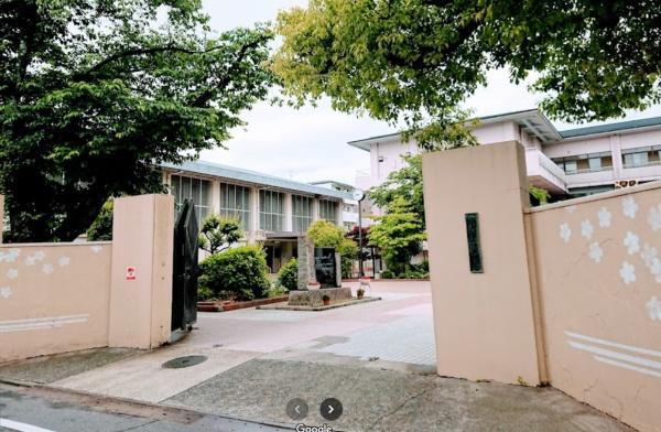 京都市上京区室町通上長者町下る清和院町の中古一戸建て(京都市立上京中学校)