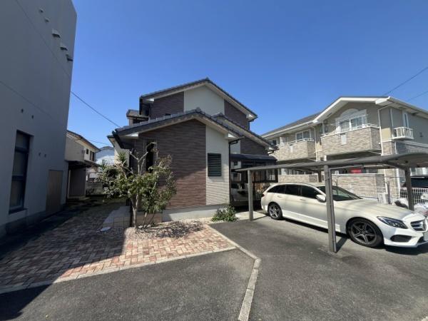 診療所跡、木造２階建住宅