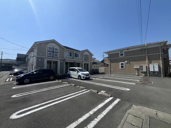 石井町　アパート３棟