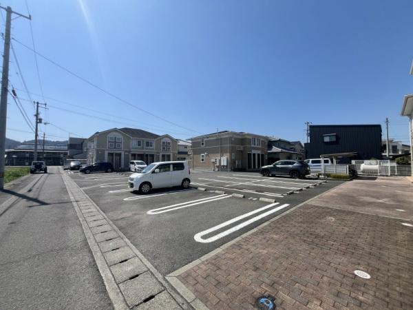 石井町　アパート３棟
