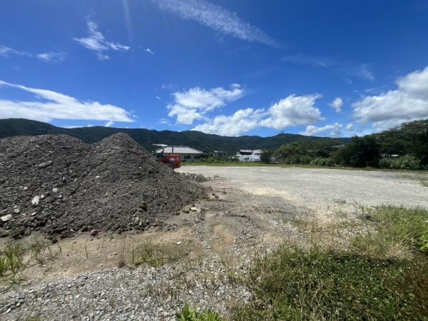 吉野川市鴨島町山路の土地