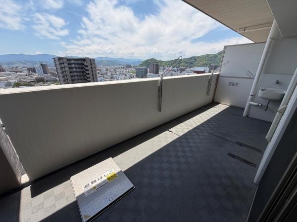アルファステイツ県庁前