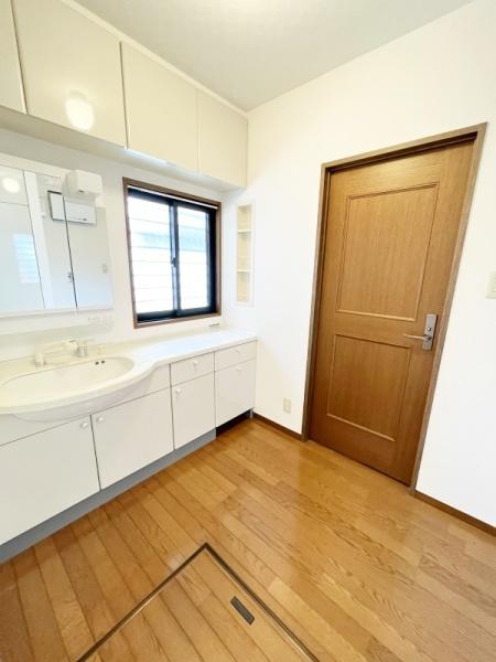 鳴門市大麻町桧字西山田の中古一戸建て