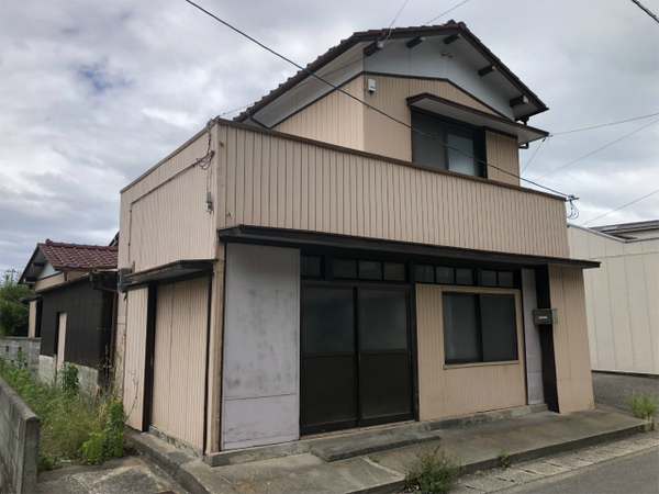 鳴門市撫養町弁財天字三ツ井丁の土地