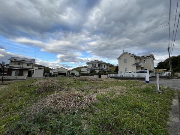 吉野川市鴨島町山路の土地