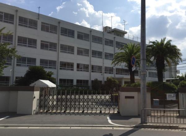 高槻市柱本6丁目の中古一戸建て(高槻市立柱本小学校)