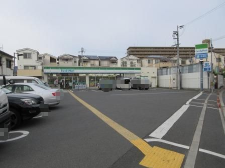 守口市佐太中町1丁目の中古一戸建て(ファミリーマート守口佐太中町二丁目店)