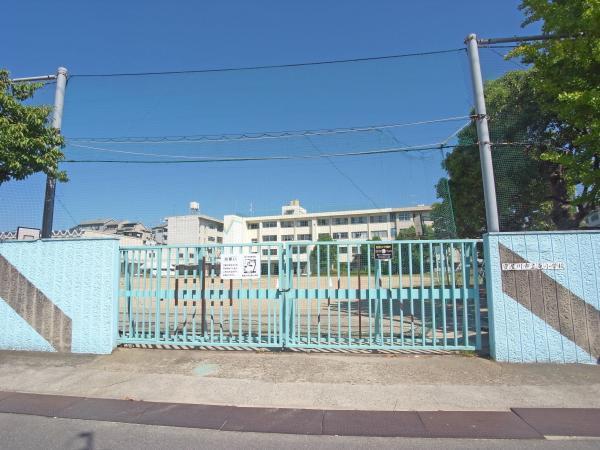 寝屋川市太秦緑が丘の土地(寝屋川市立東小学校)