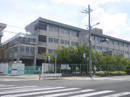 寝屋川市下木田町の中古一戸建て(寝屋川市立中木田中学校)
