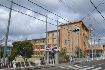 シティハイツねやがわ1番館(寝屋川市立西小学校)