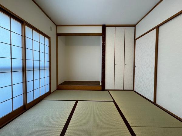寝屋川市高柳４丁目の中古一戸建て