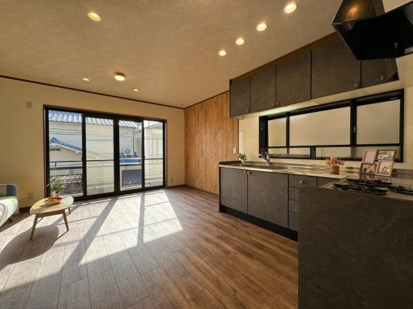 寝屋川市高柳４丁目の中古一戸建て