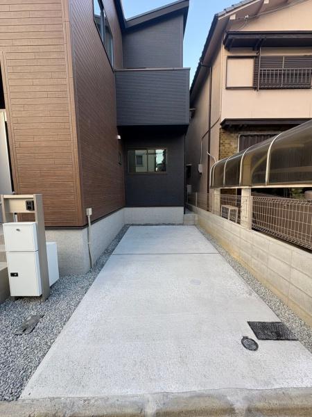 寝屋川市太秦中町　新築戸建