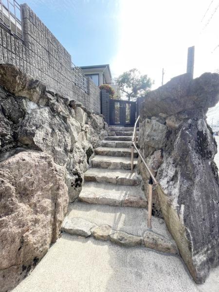 寝屋川市三井が丘３丁目の中古一戸建て