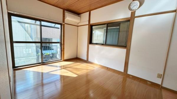 箕面市半町4丁目　中古テラス