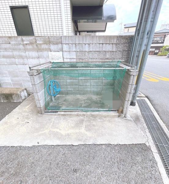 グレースランド萱島
