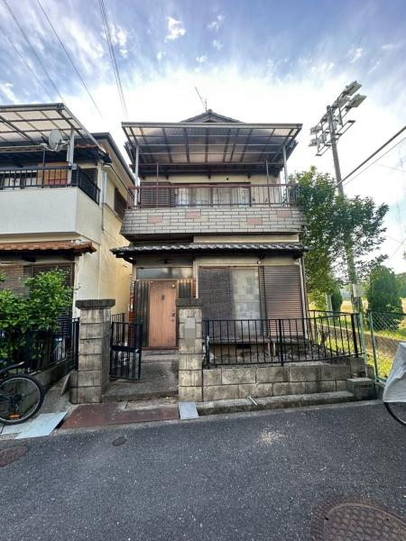 寝屋川市池田中町　古家付き土地