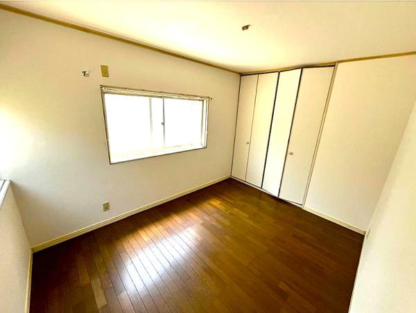 寝屋川市太秦桜が丘の中古一戸建て