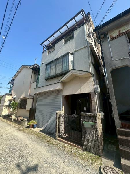 寝屋川市黒原城内町　中古戸建