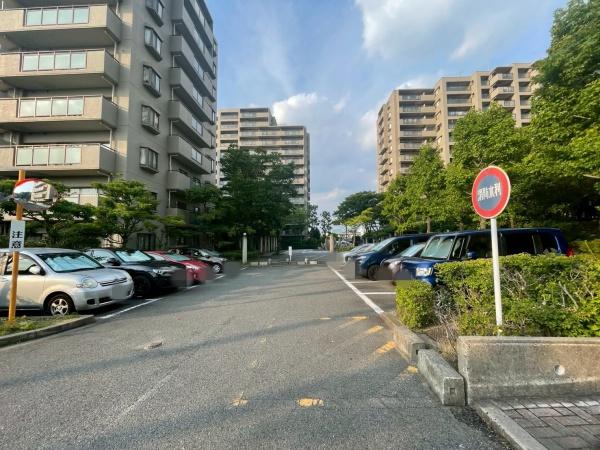 オークヒルズ香里四番館
