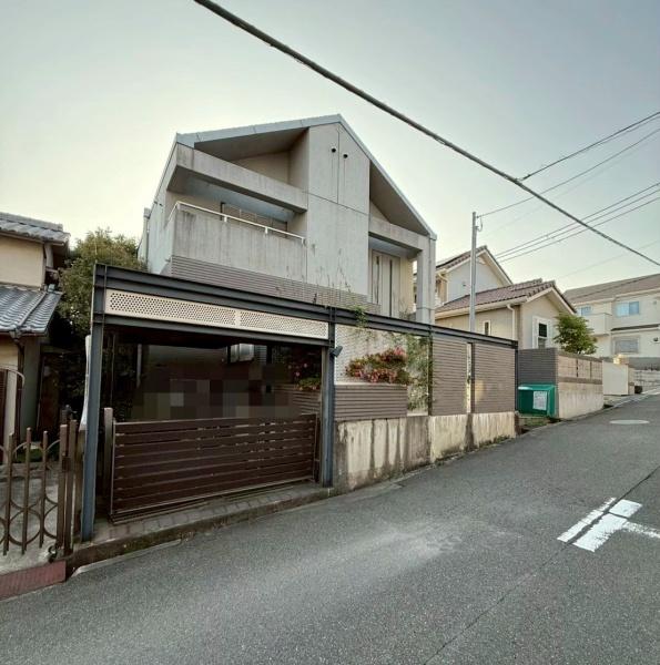 枚方市香里園山之手町の中古一戸建て