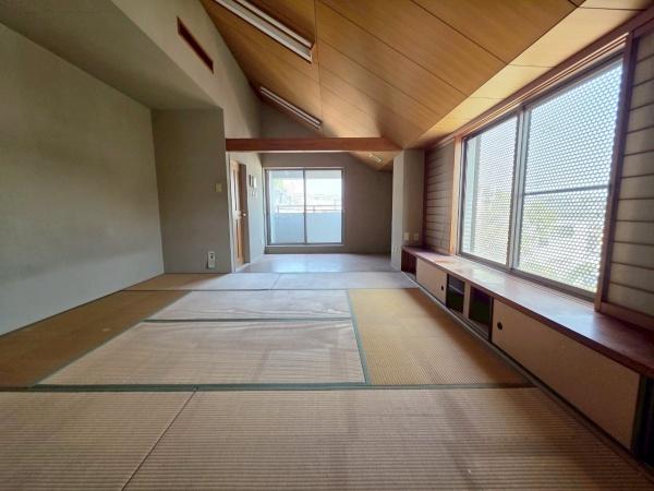 枚方市香里園山之手町の中古一戸建て