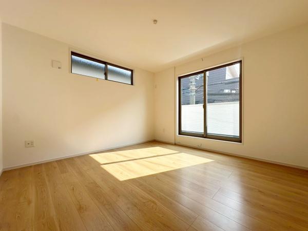 寝屋川市成美町　新築戸建
