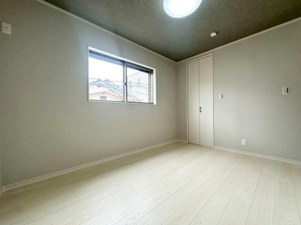 寝屋川市昭栄町　新築戸建