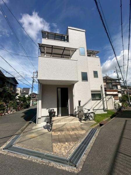 寝屋川市大成町　中古戸建