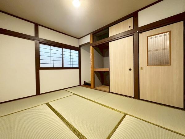 寝屋川市北大利町の中古一戸建て