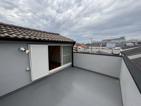 守口市八雲東町2丁目の中古一戸建て(バルコニー)