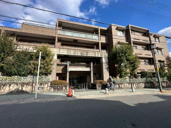 ロイヤルアーク東香里園町