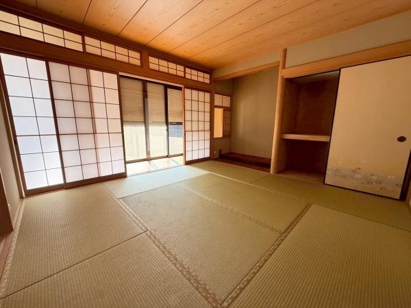 寝屋川市成田東が丘の中古一戸建て