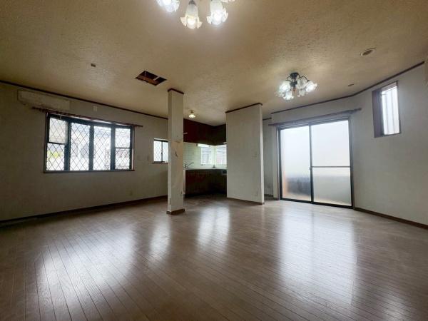寝屋川市太秦東が丘　中古戸建