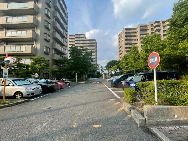 オークヒルズ香里四番館