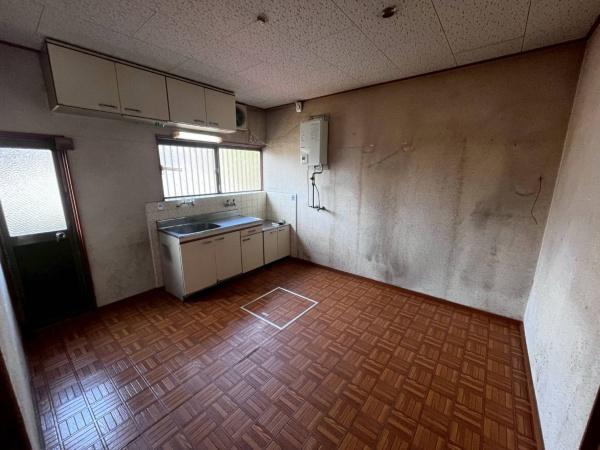 寝屋川市成田南町　中古戸建