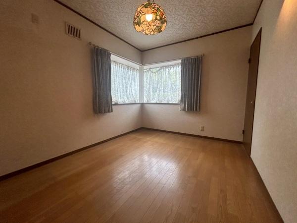 寝屋川市成田南町の中古一戸建て