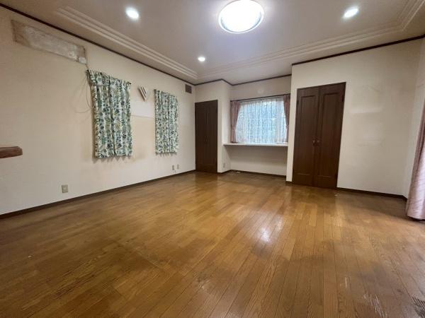 寝屋川市成田南町の中古一戸建て