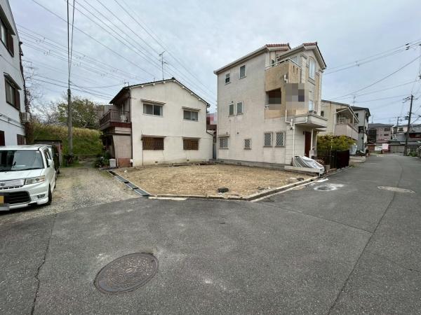寝屋川市秦町　土地