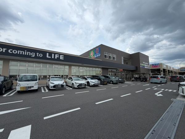 リバティパーク枚方Ｄ棟(ライフ枚方大橋店)