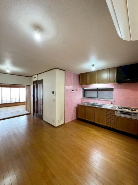 寝屋川市点野2丁目　中古戸建