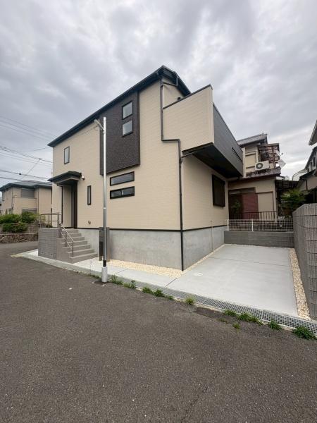 寝屋川市太秦中町　新築戸建