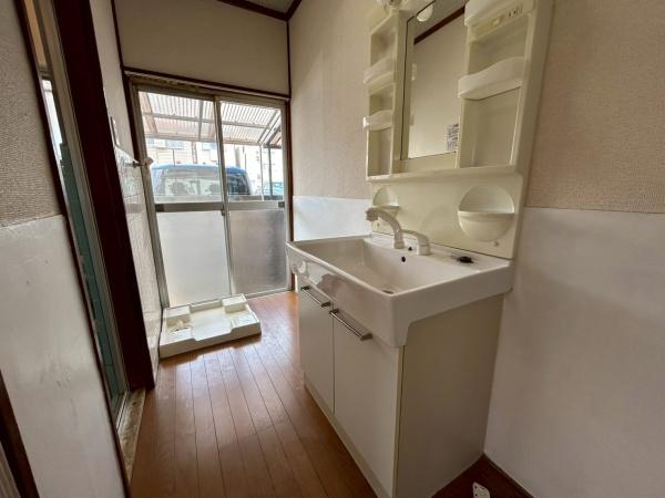 寝屋川市萱島東2丁目　中古テラスハウス