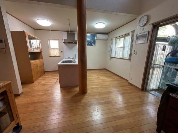 枚方市東香里元町の中古一戸建て