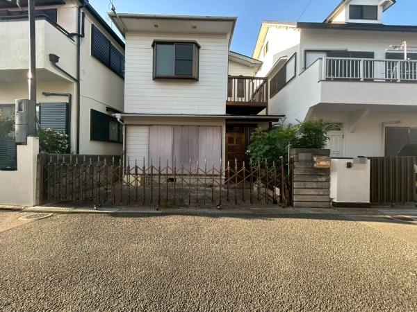寝屋川市南水苑町　古家付き土地