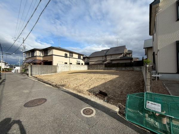 寝屋川市東香里園町　土地