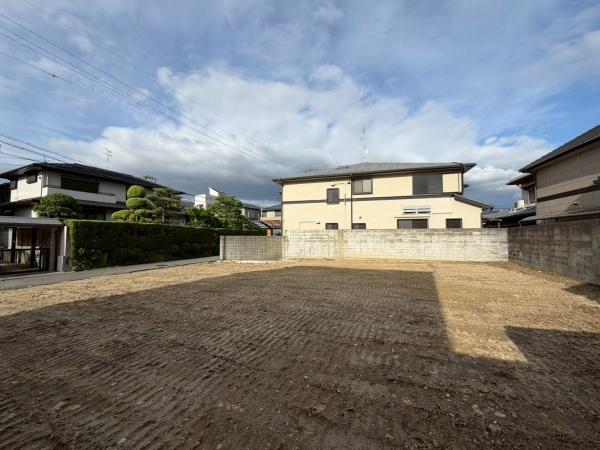 寝屋川市東香里園町の土地