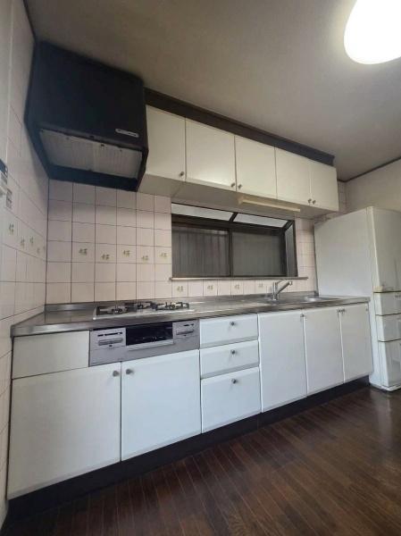 摂津市新在家1丁目　中古戸建