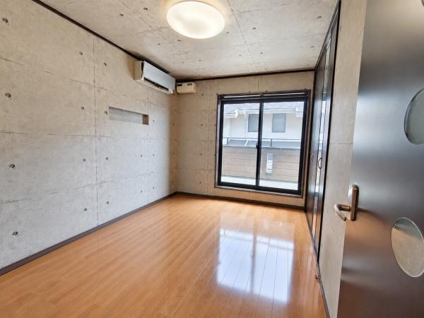 寝屋川市成田東町の中古一戸建て